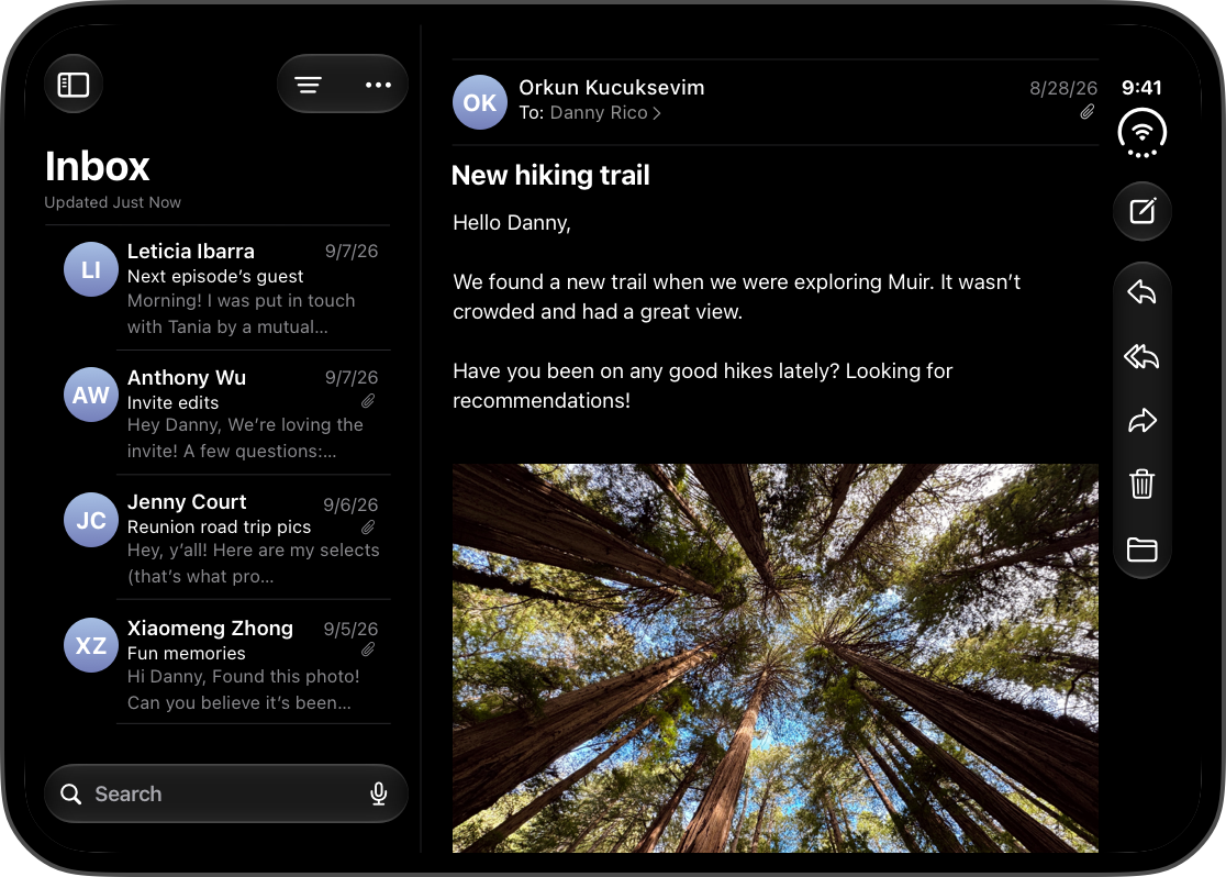 Screenshot of Mail on the inner display of iPhone Duo, with the device open: the list of emails on the left, the contents of an email on the right.