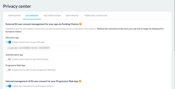 L'écran de confidentialité, ouvert sur son deuxième onglet. Un premier bloc concerne les apps natives : un texte d'avertissement en gras, puis trois interrupteurs, un par plateforme, dont seul le premier est activé et fait apparaître un champ d'identifiant, masqué ici. Un second bloc, en dessous, active l'alerte de la version web par un unique interrupteur.